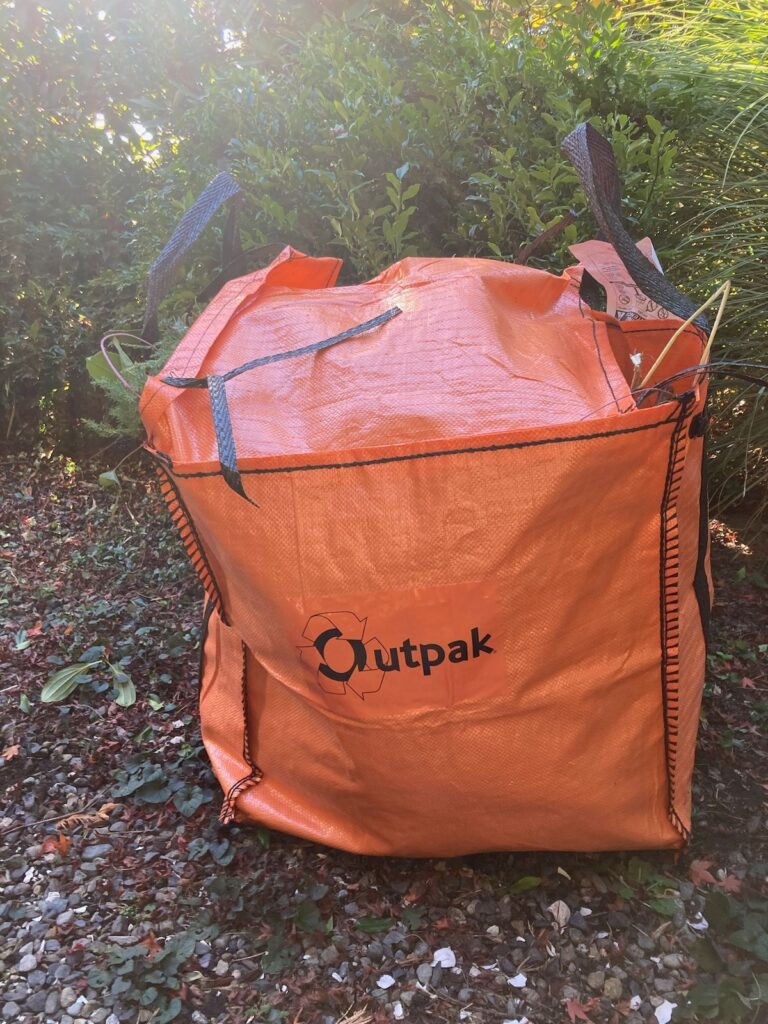 Outpak Debris Bag